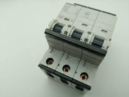 Siemens 5SY4320-7 MCB C20 ~ 400V Sicherungsautomat 3pol. - Image 4